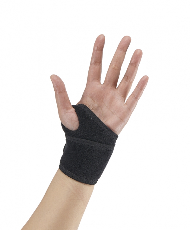 MC-009 Airprene Wrist Brace 1