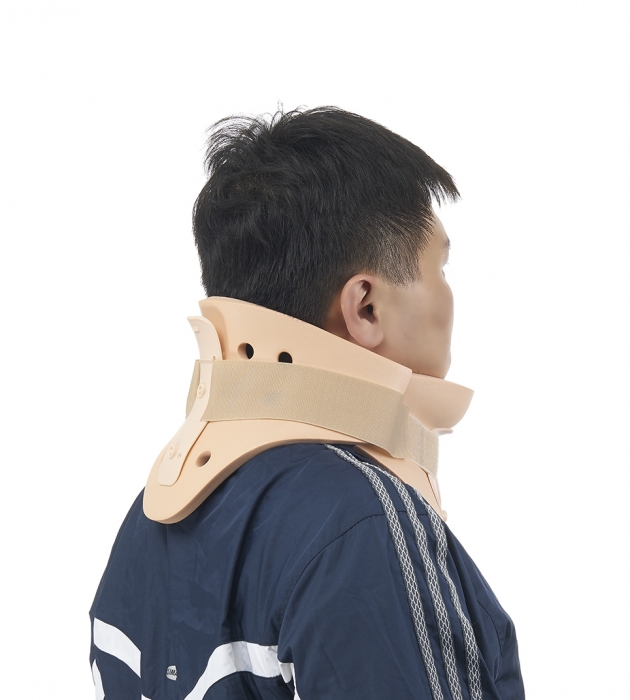 MC-002 Cervical Collars 4